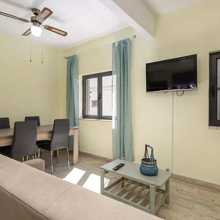 Beachfront 1st Floor * Albufeira